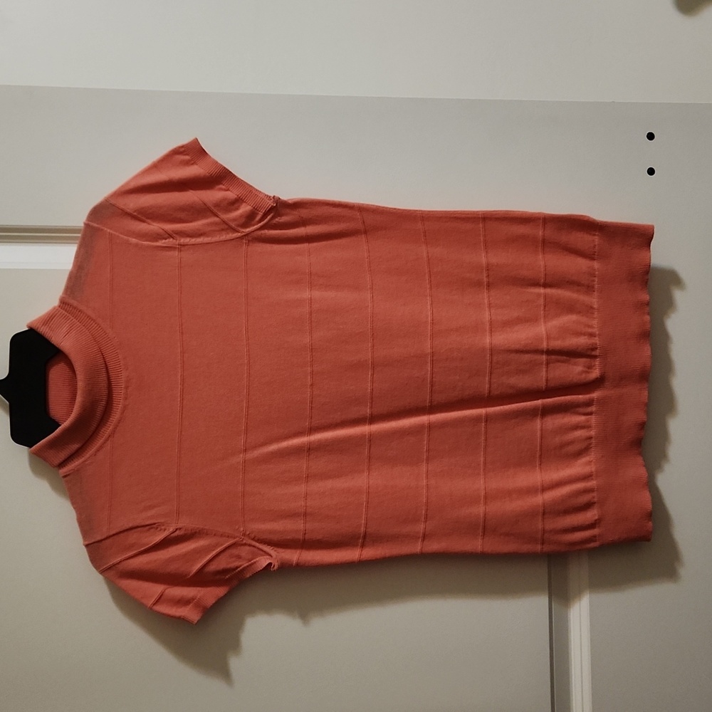 Gap shirt